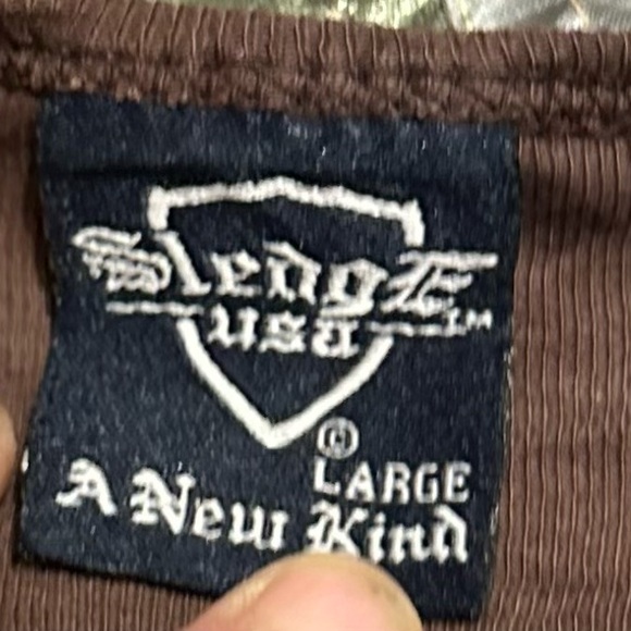 Vintage Y2K Sledge USA Brown Star 3/4 Sleeve Tee size Large Made in the USA - Picture 4 of 8